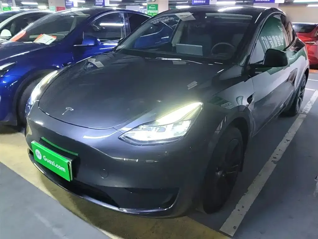 Tesla Model Y — фото 4