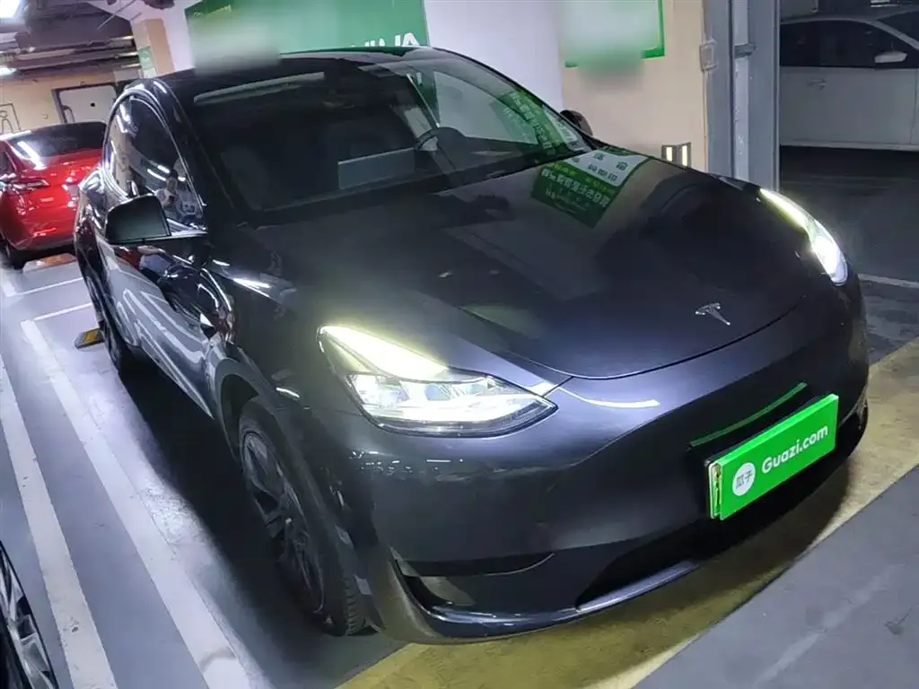 Tesla Model Y — фото 6