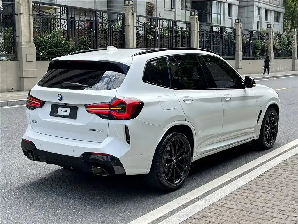 BMW X3 — фото 8