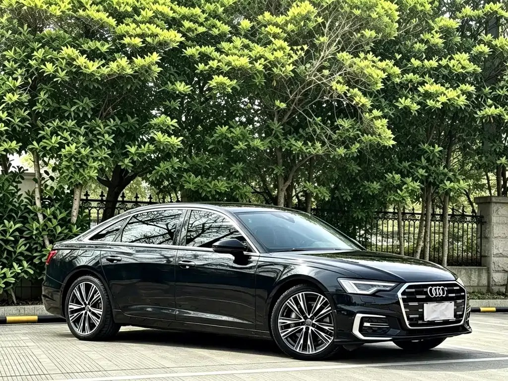 Audi A6L — фото 9