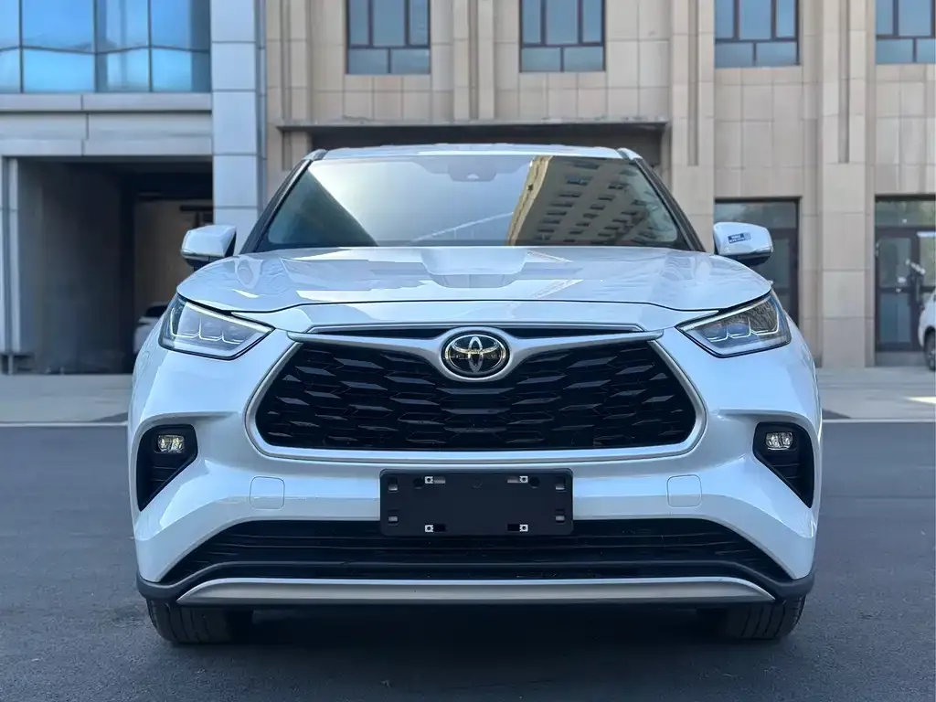 Toyota Highlander — фото 5