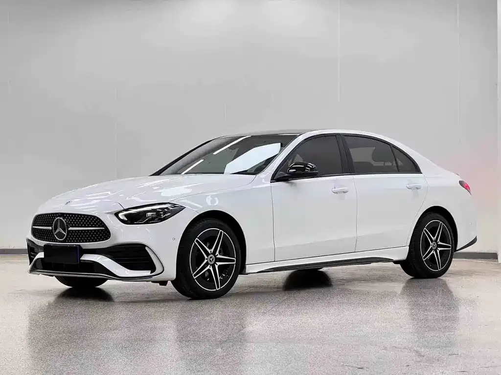 Mercedes-Benz C-Class — фото 1