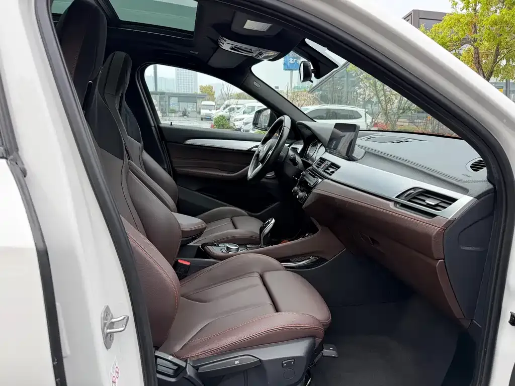 BMW X2 2022 из CN, фото 3