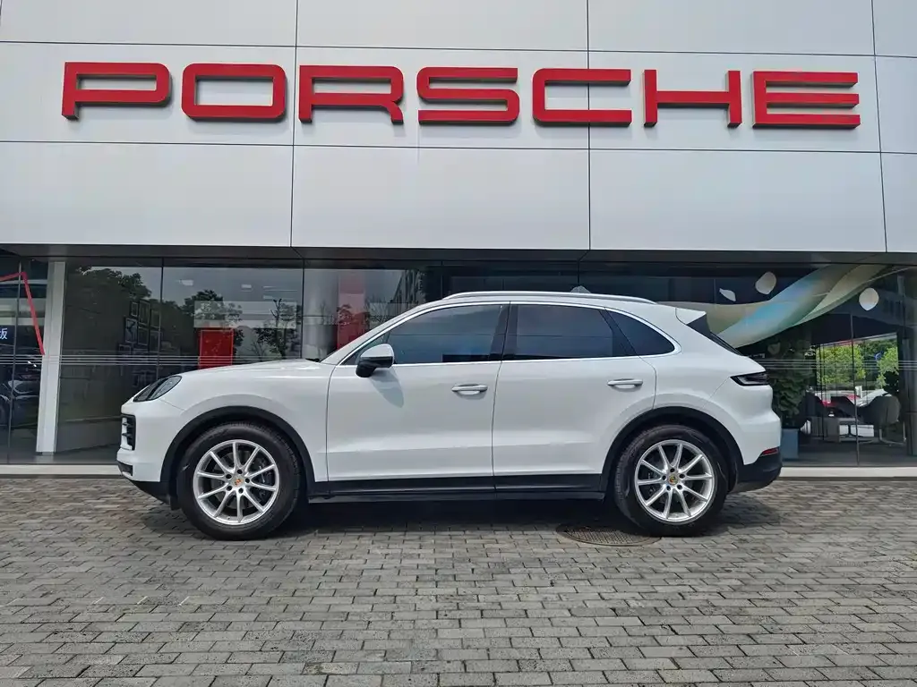 Porsche Cayenne — фото 4