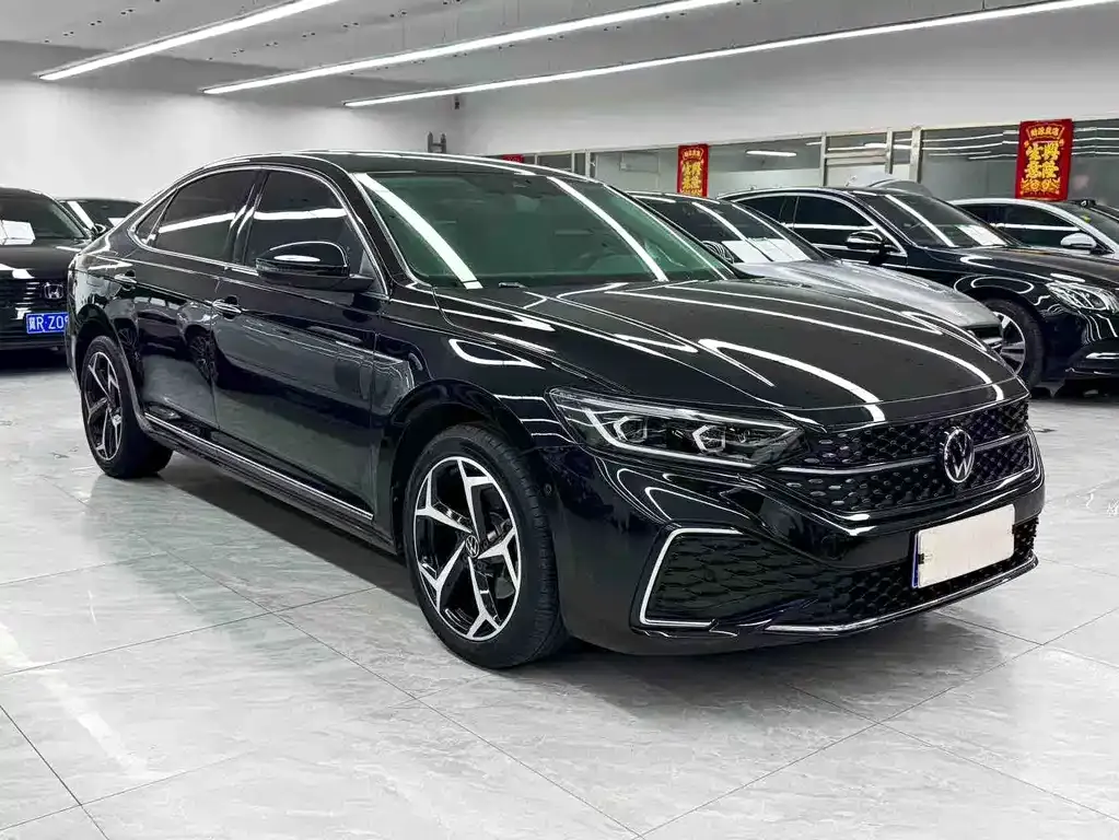 Volkswagen Passat — фото 3