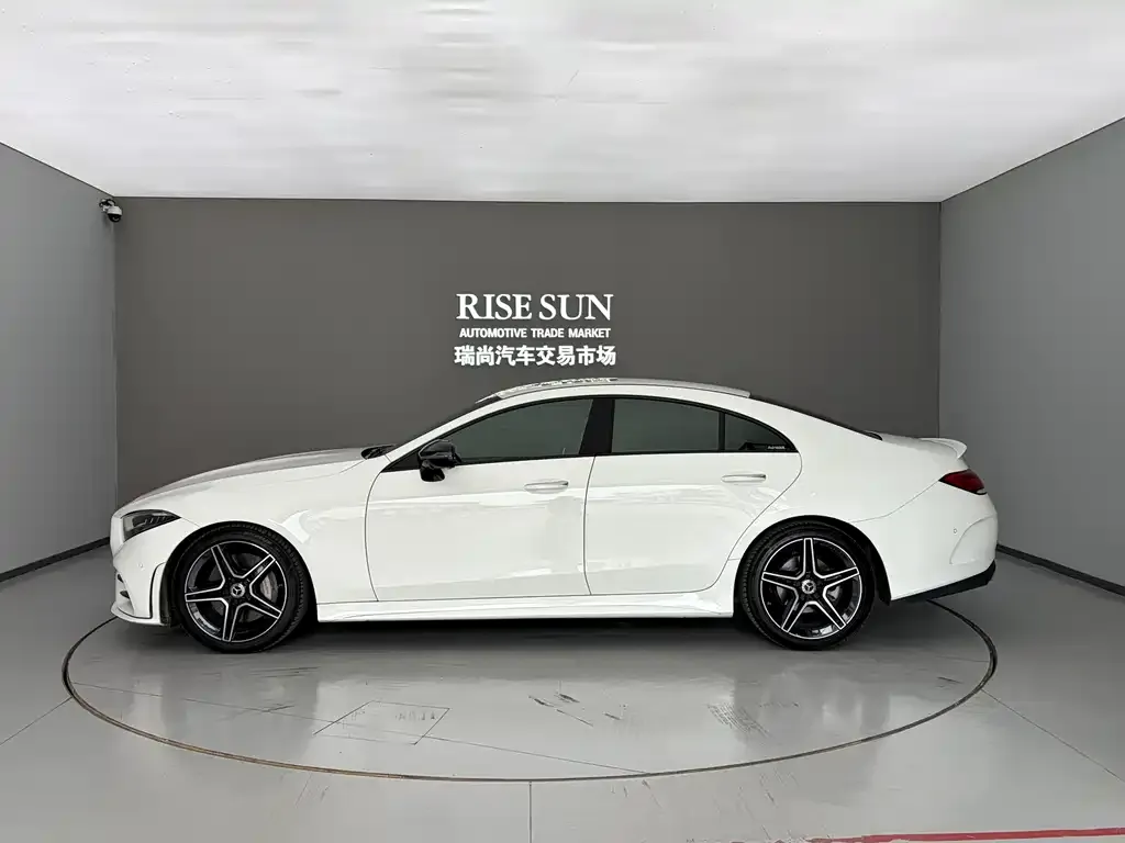 Mercedes-Benz CLS — фото 4