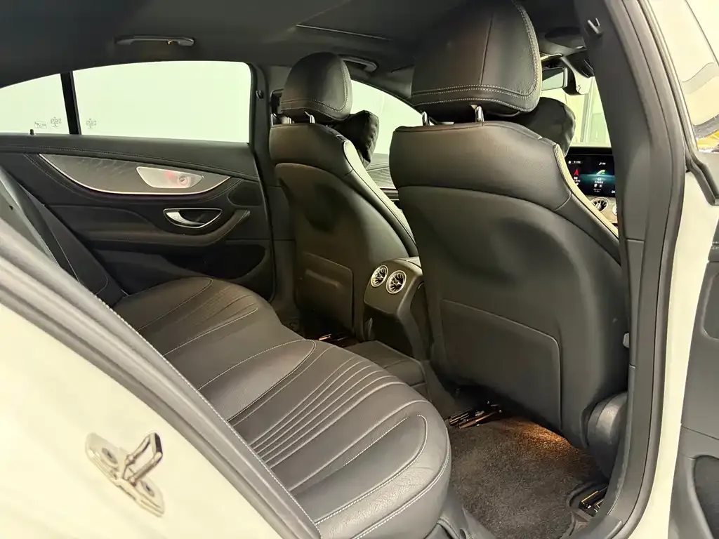 Mercedes-Benz CLS — фото 7