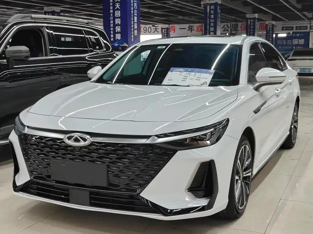 Chery Arrizo 8