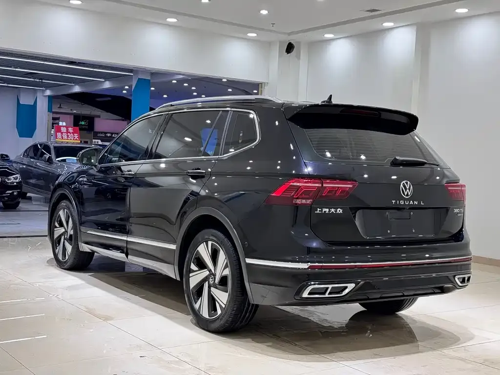 Volkswagen Tiguan L — фото 6