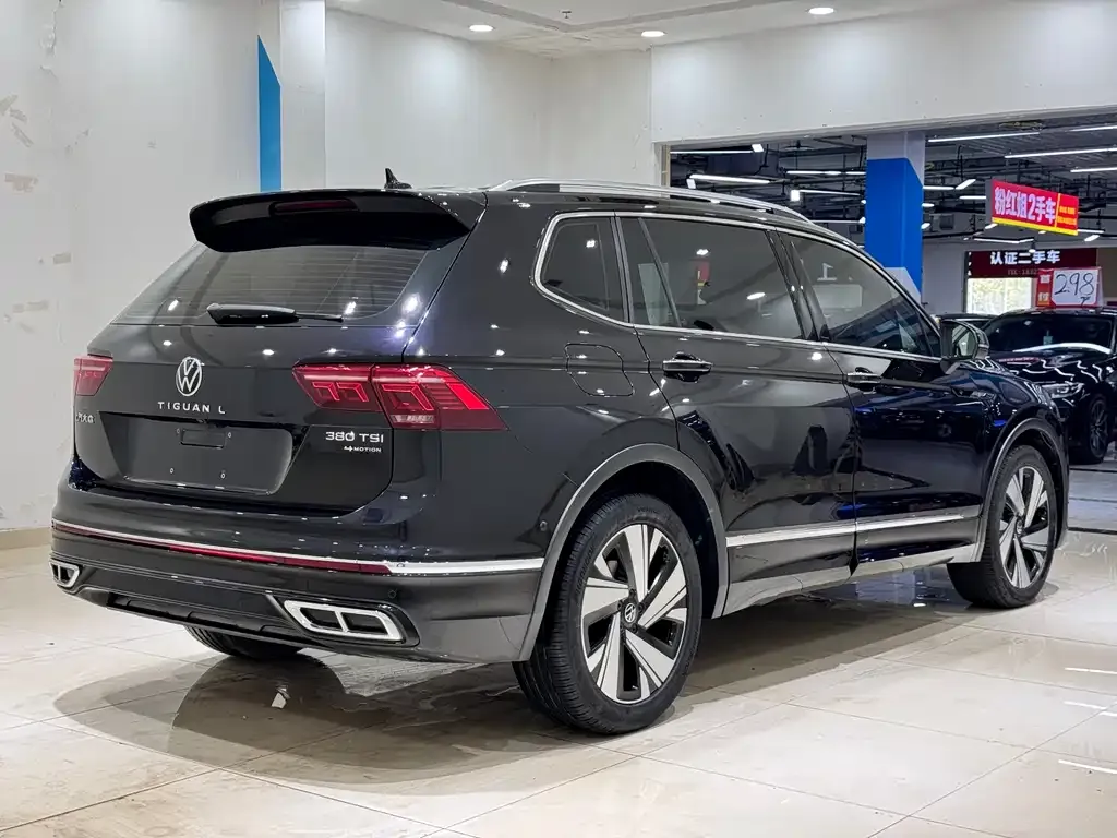 Volkswagen Tiguan L — фото 4