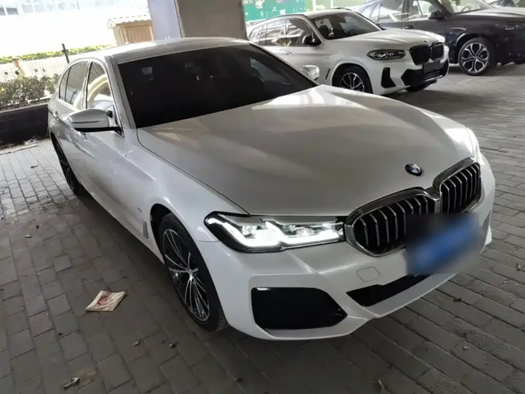 BMW 5 Series — фото 2