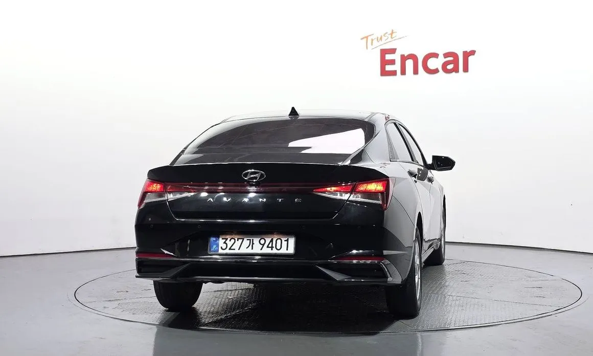Hyundai AVANTE 2022 из KR, фото 2