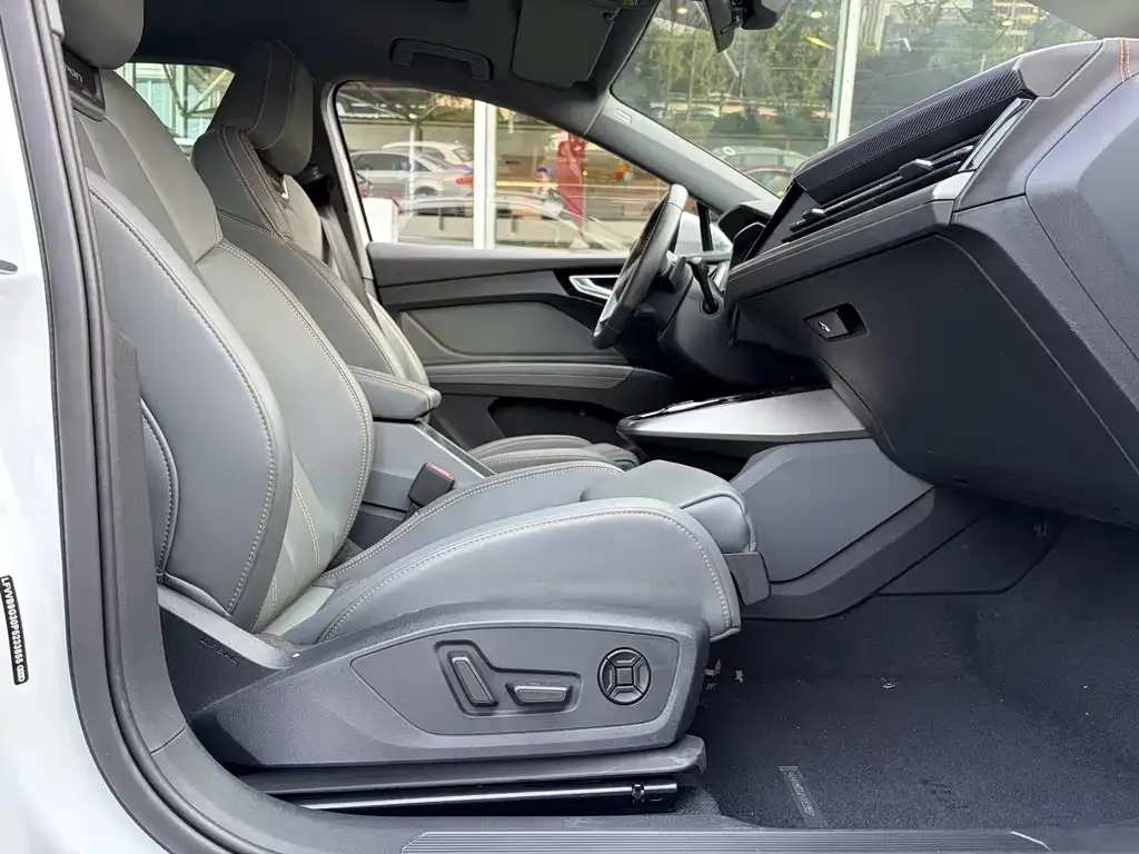 Audi Q4 e-tron 2024 из CN, фото 6
