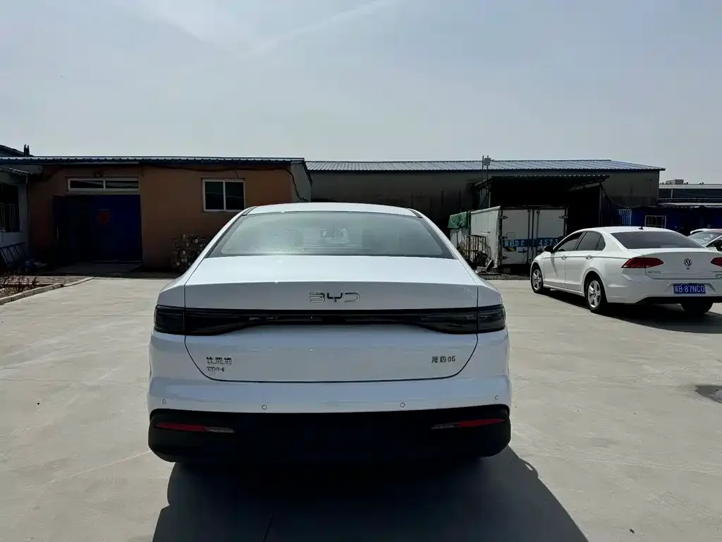 BYD Seal 05 DM-i 2026 из CN, фото 10