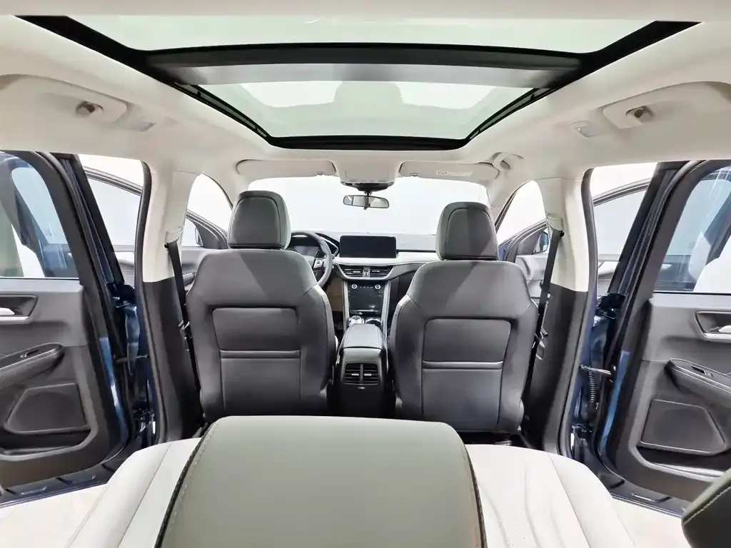 Ford Escape 2025 из CN, фото 7