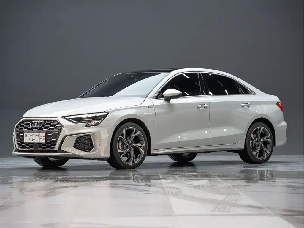 Audi A3 — фото 1