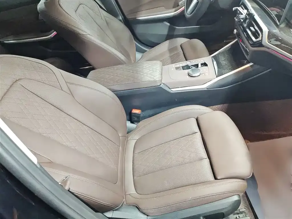 BMW 3 Series 2024 из CN, фото 5