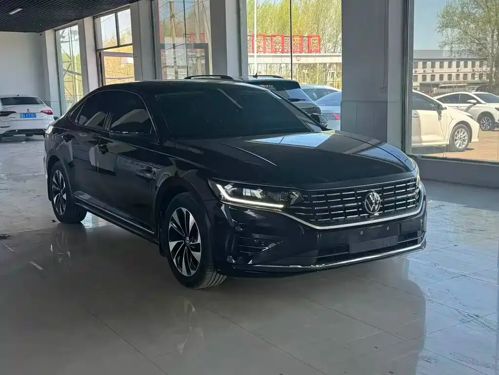 Volkswagen Passat — фото 4