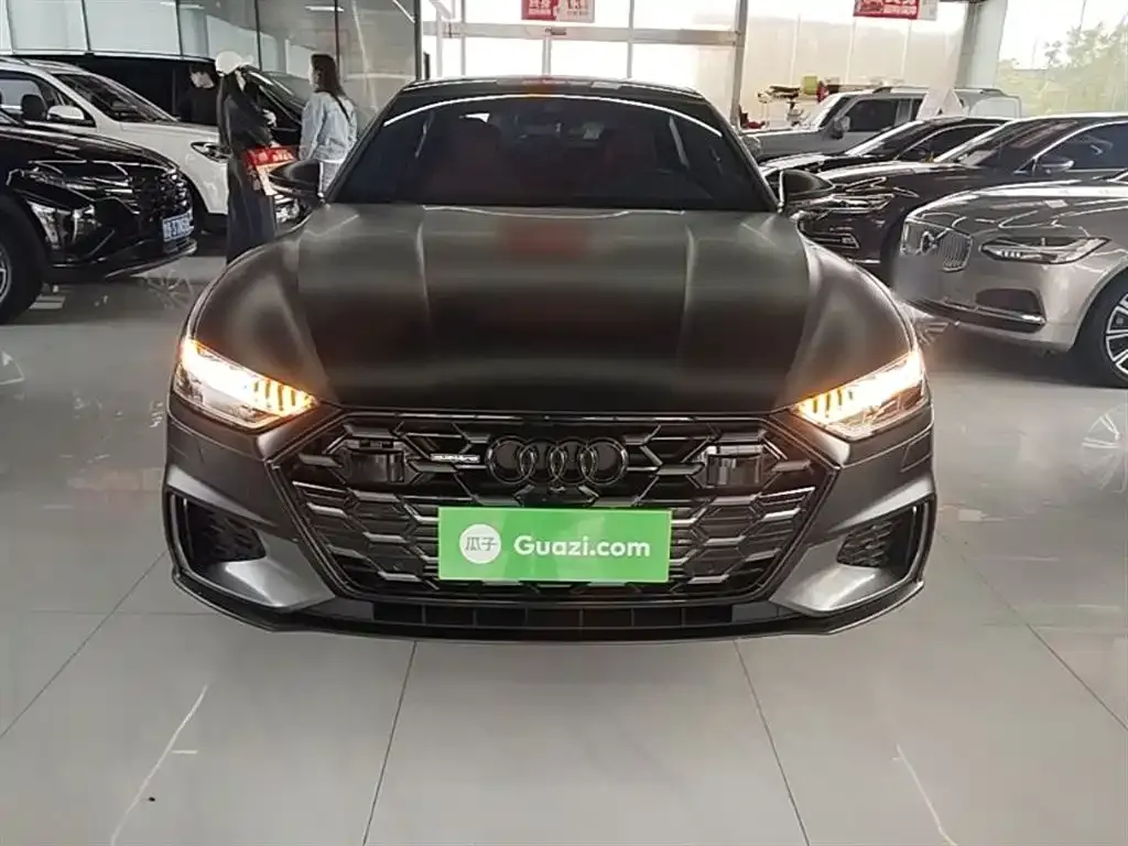 Audi A7L — фото 5