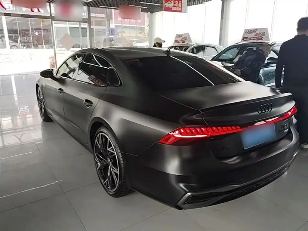 Audi A7L — фото 10