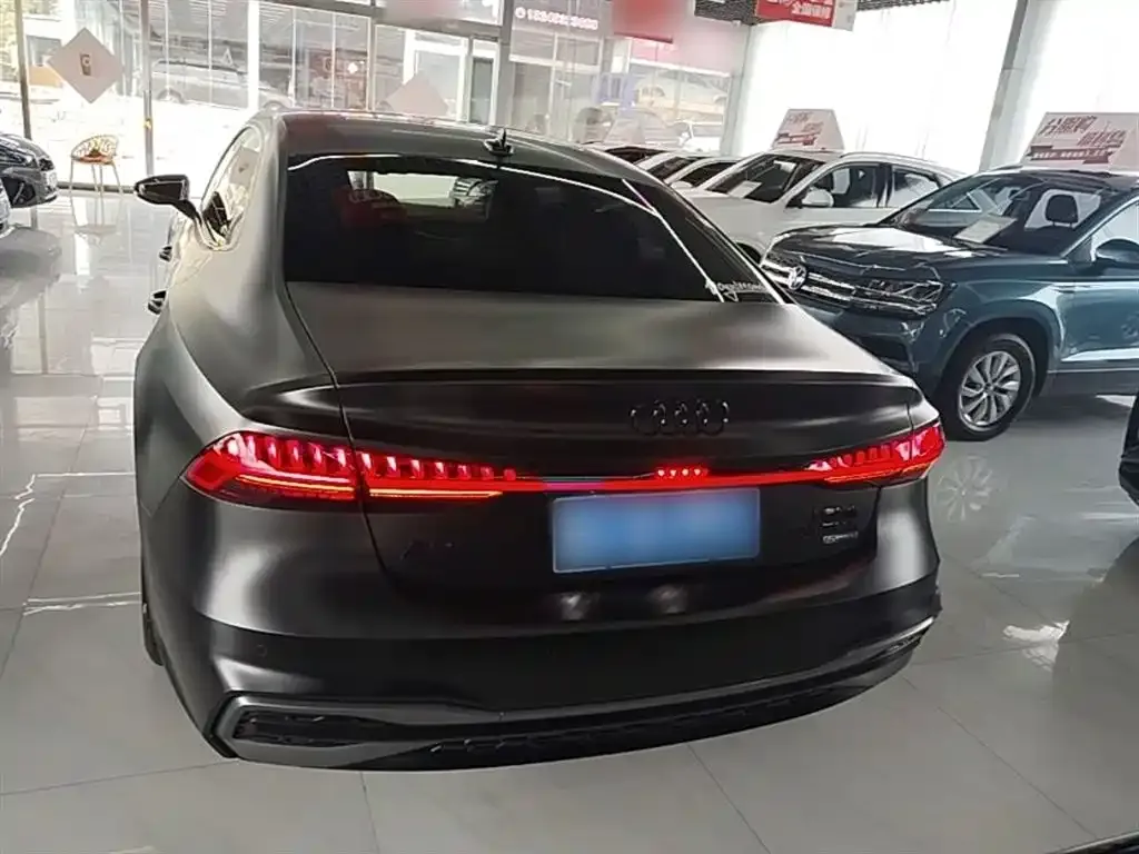 Audi A7L — фото 6
