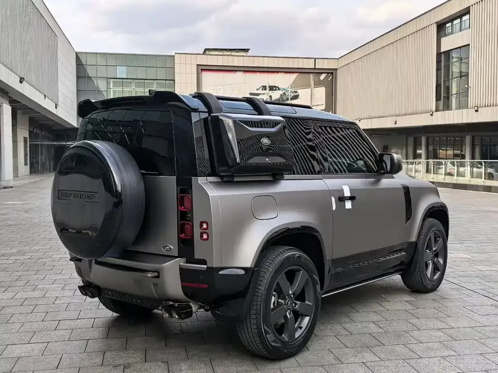 Land Rover Defender — фото 2