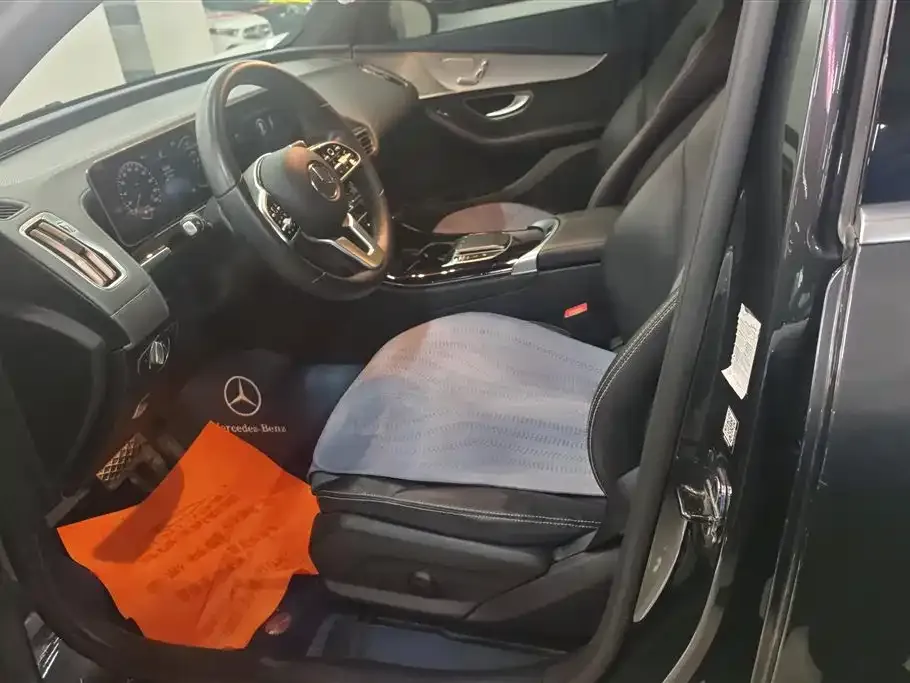 Mercedes-Benz EQC 2021 из CN, фото 8