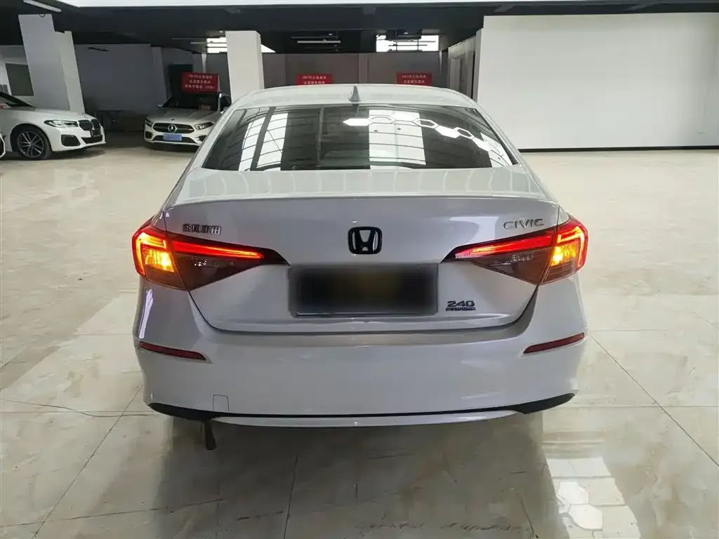 Honda Civic — фото 7