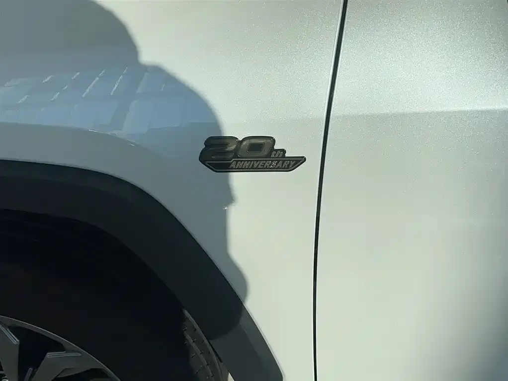 Toyota RAV4 — фото 5