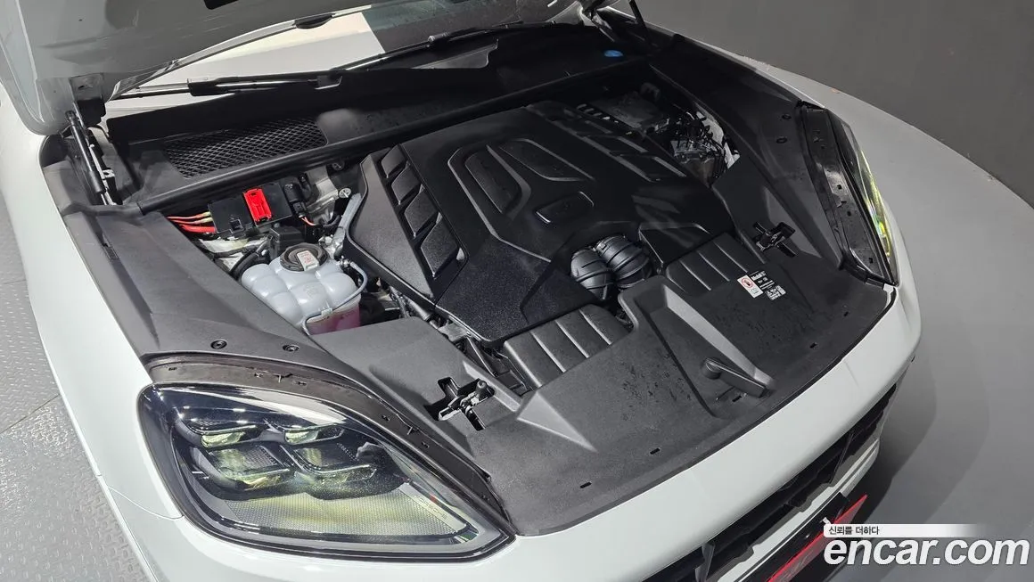 Porsche Cayenne 2025 из KR, фото 10