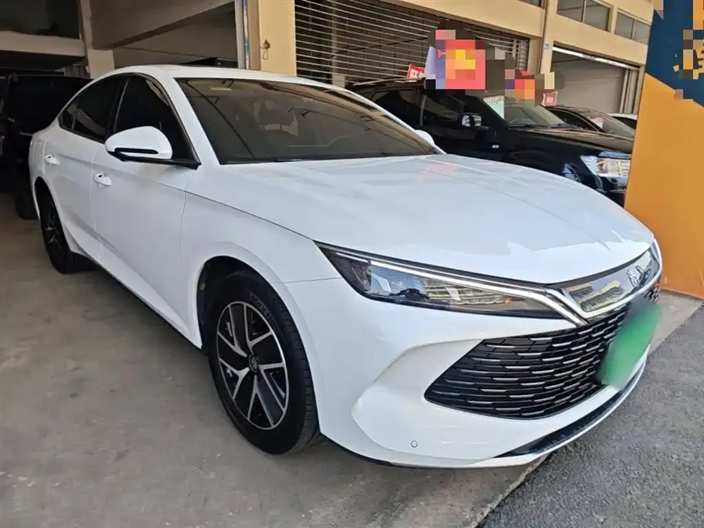 BYD Qin L — фото 10