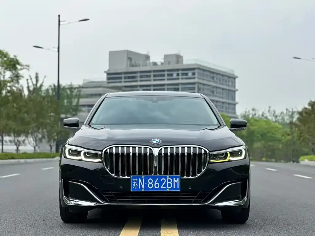 BMW 7 Series 2021 из CN, фото 7