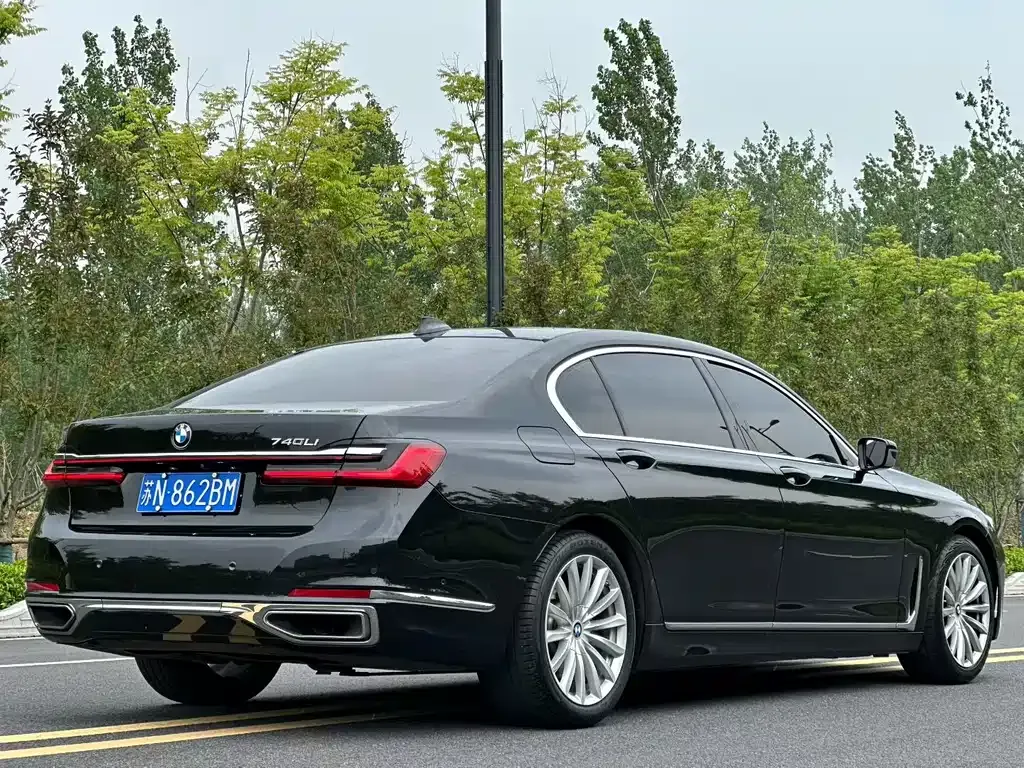 BMW 7 Series 2021 из CN, фото 10
