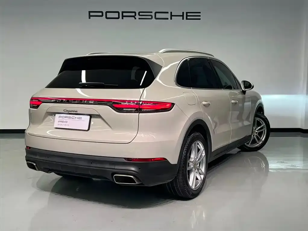 Porsche Cayenne — фото 6