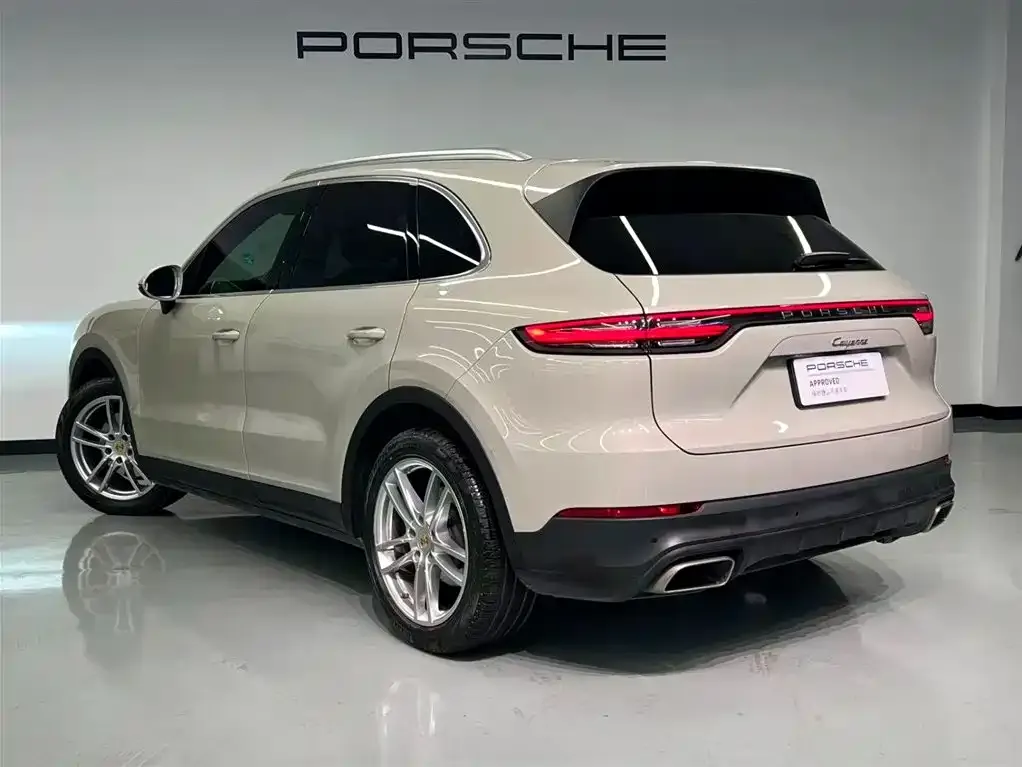 Porsche Cayenne — фото 4