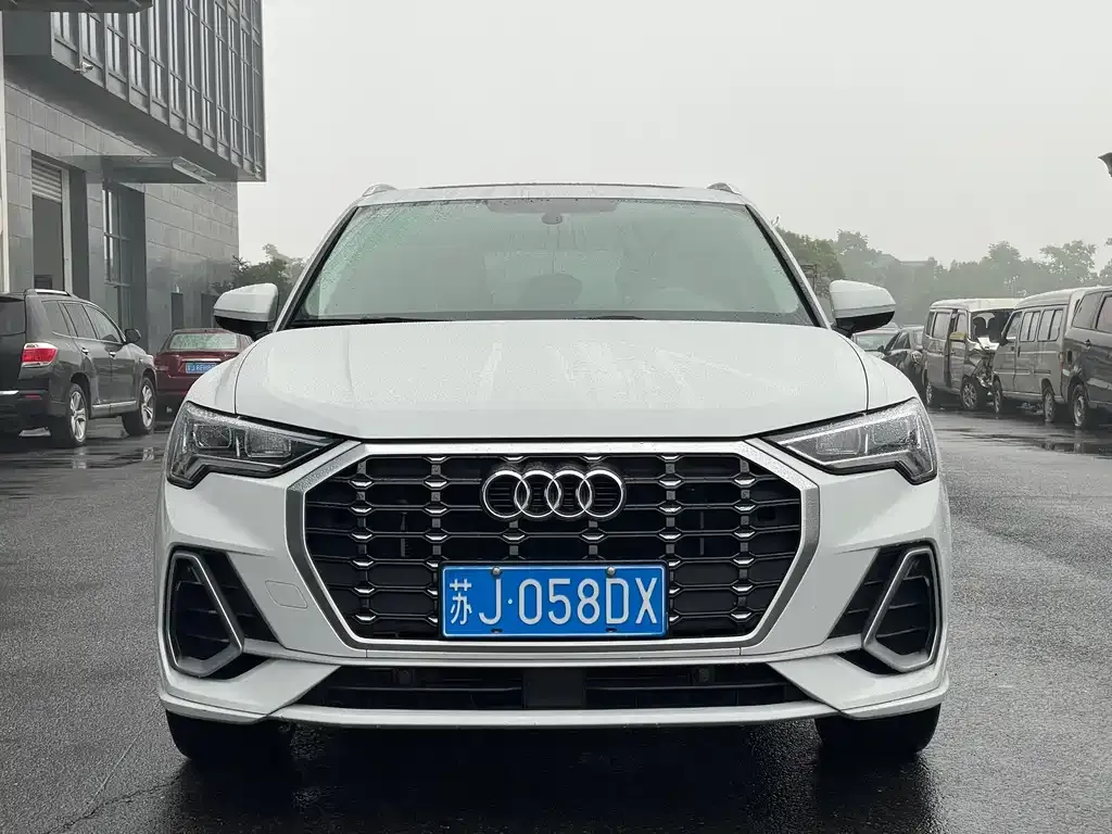 Audi Q3 — фото 5