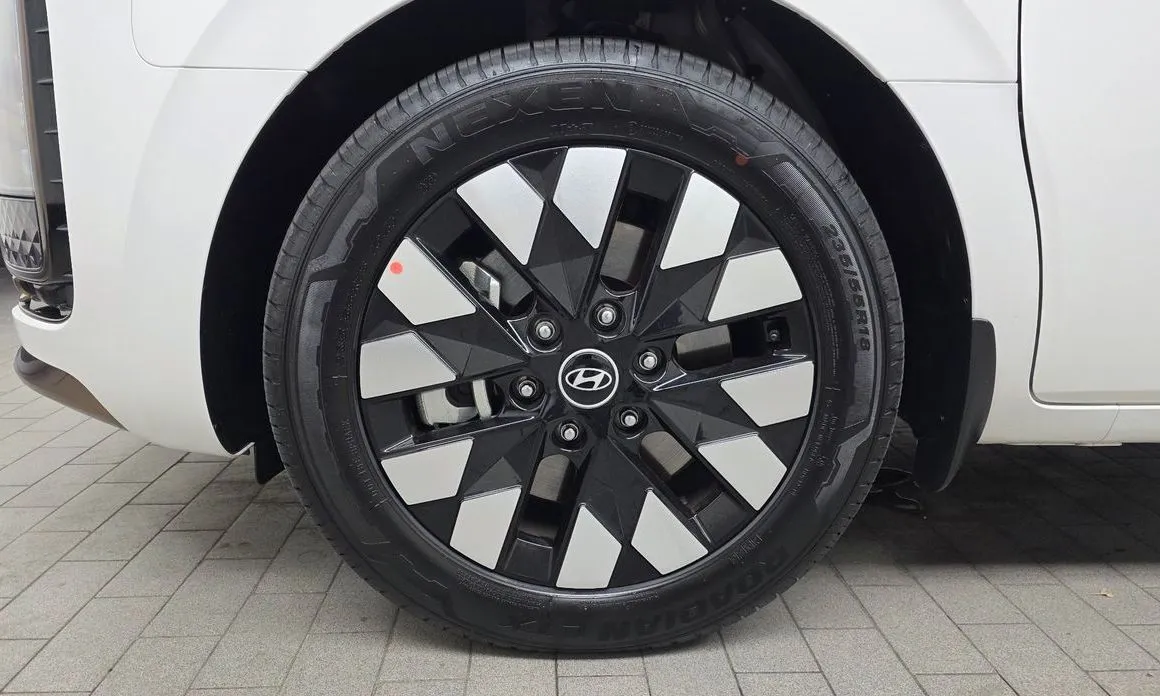 Hyundai Staria — фото 10