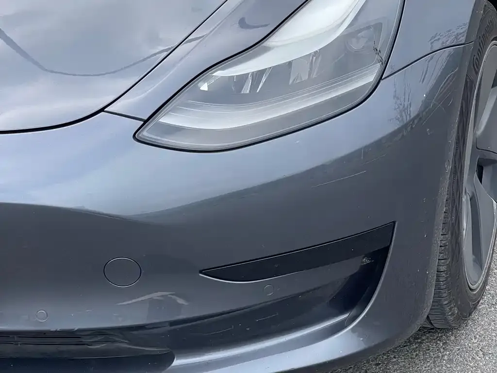 Tesla Model 3 — фото 7
