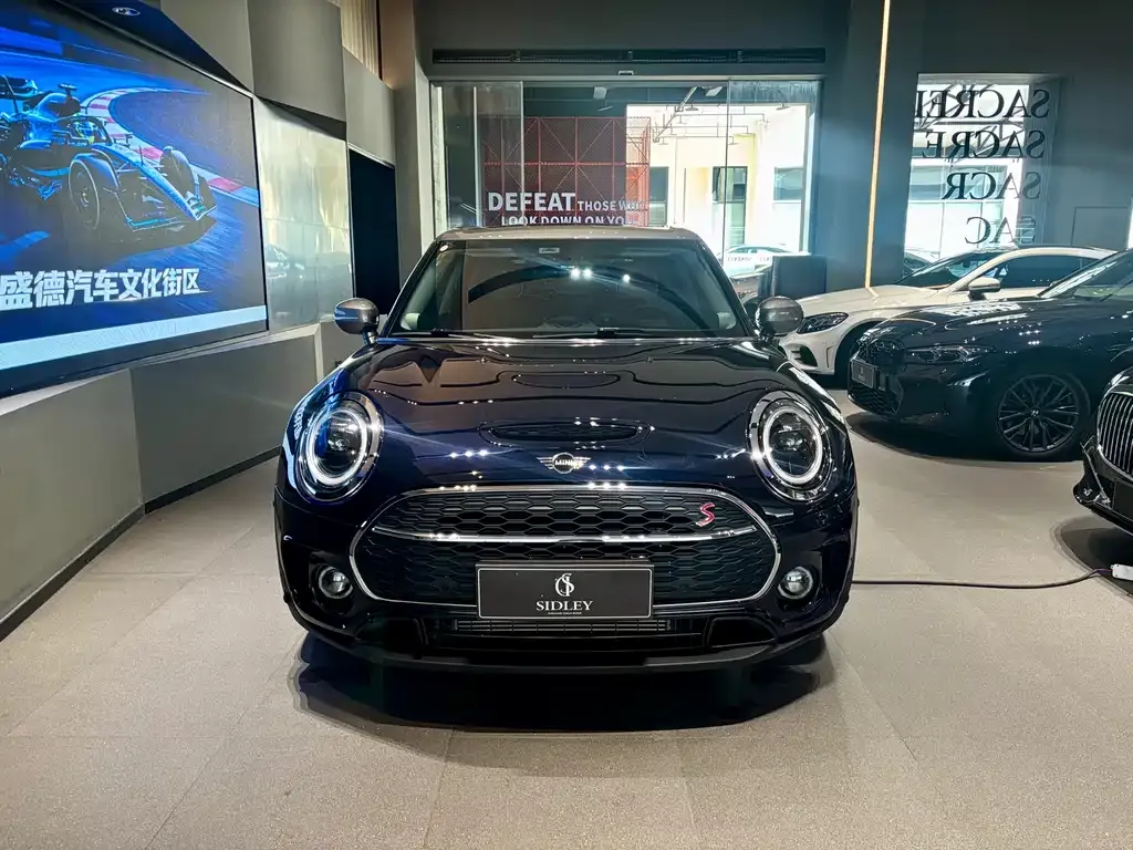 MINI Clubman — фото 9