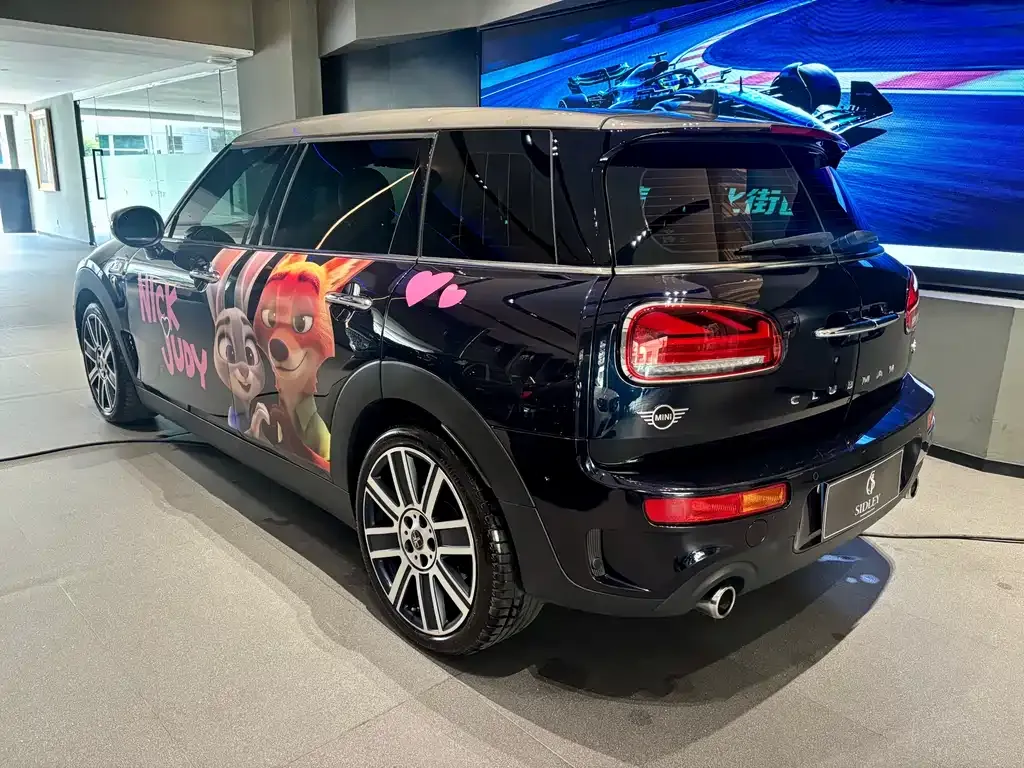 MINI Clubman — фото 6