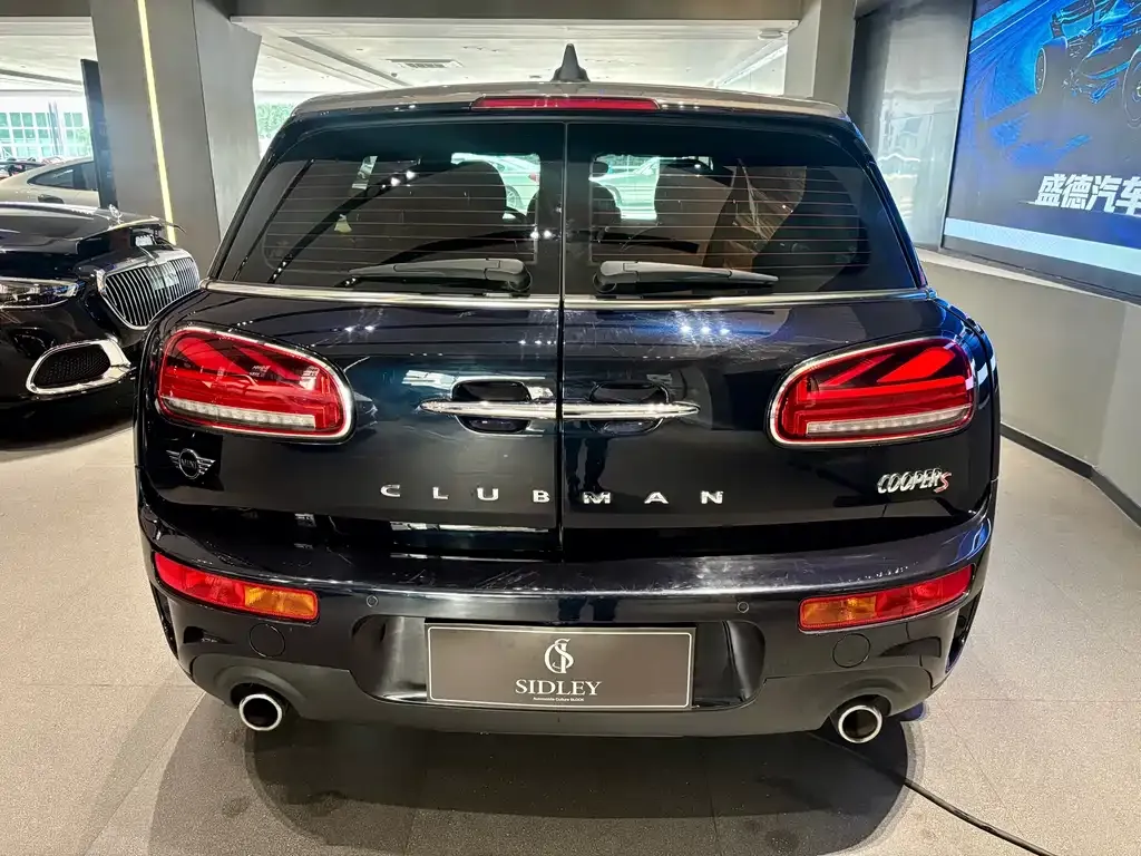MINI Clubman — фото 3