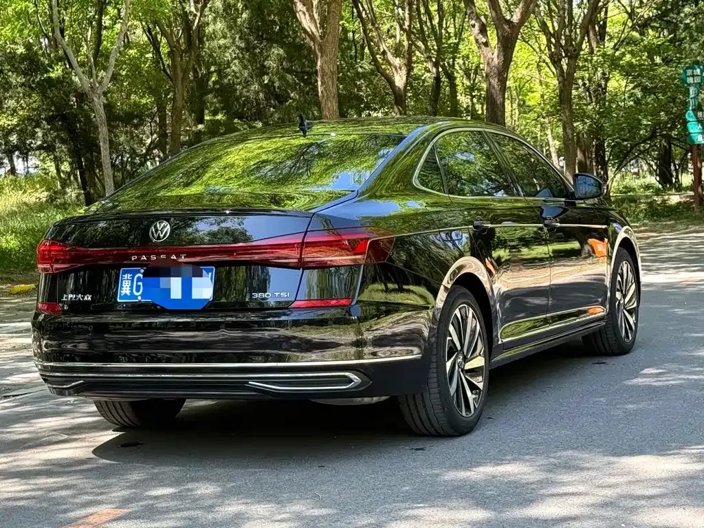 Volkswagen Passat — фото 4