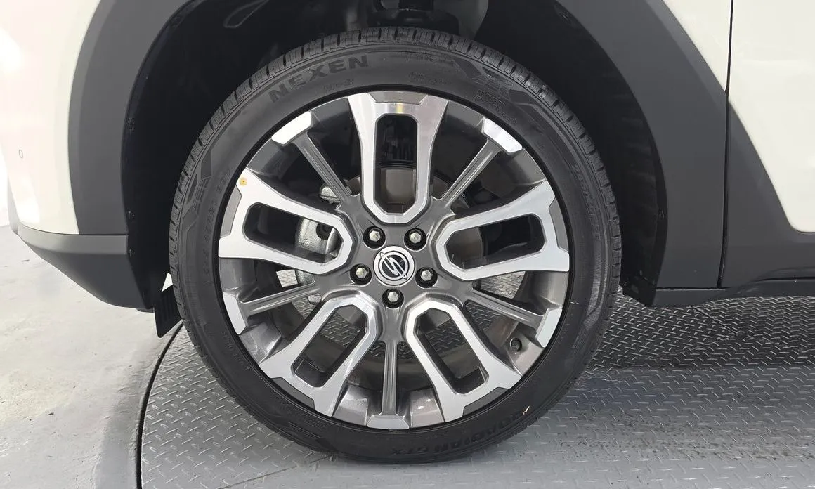 KG Mobility (Ssangyong) Torres — фото 7
