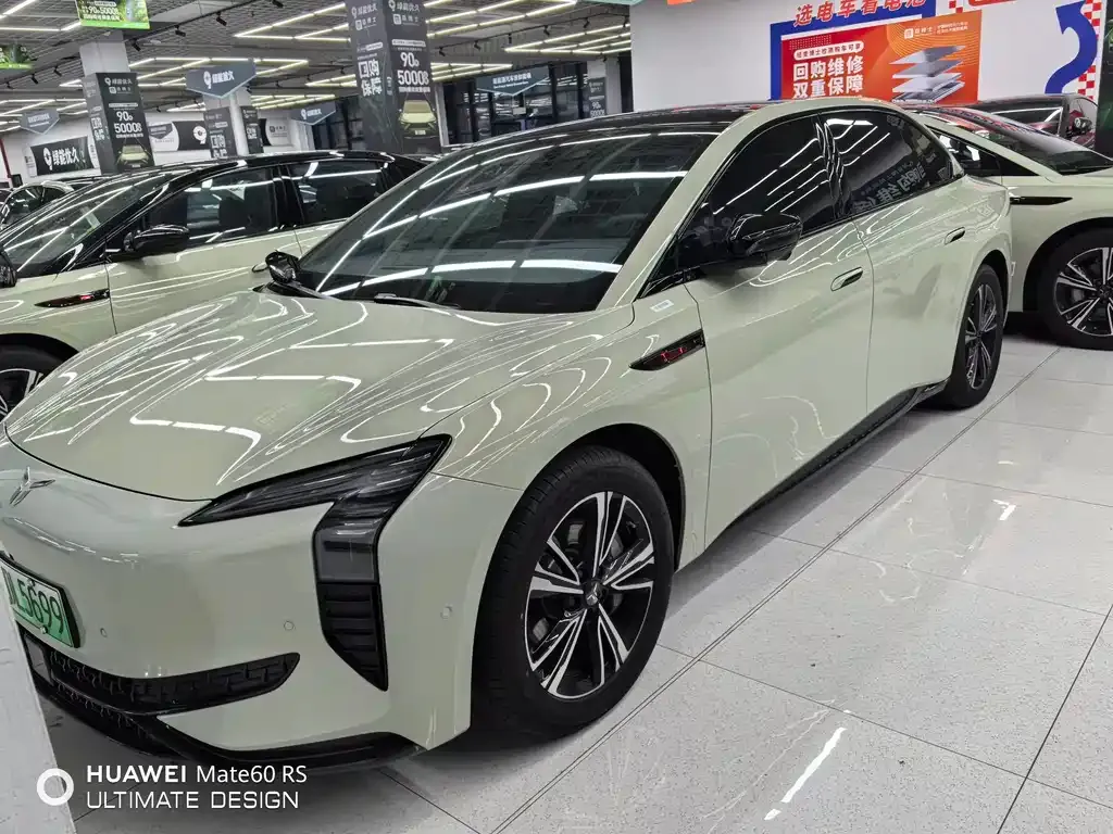 Hongqi EH7 2024 из CN, фото 9