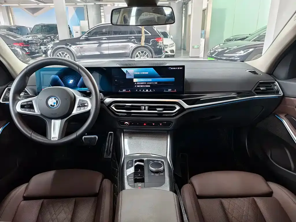 BMW i3 — фото 7