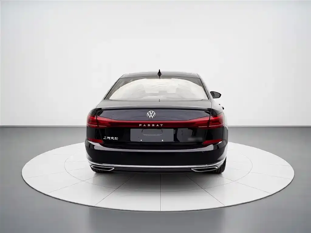 Volkswagen Passat — фото 3