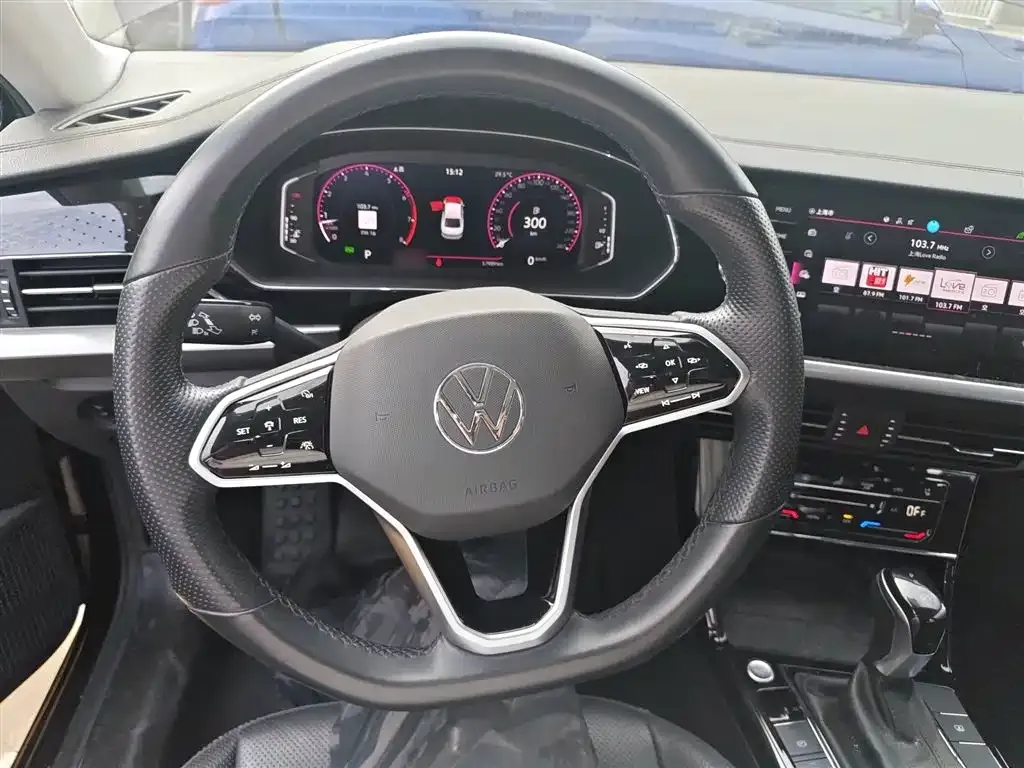 Volkswagen Passat — фото 4