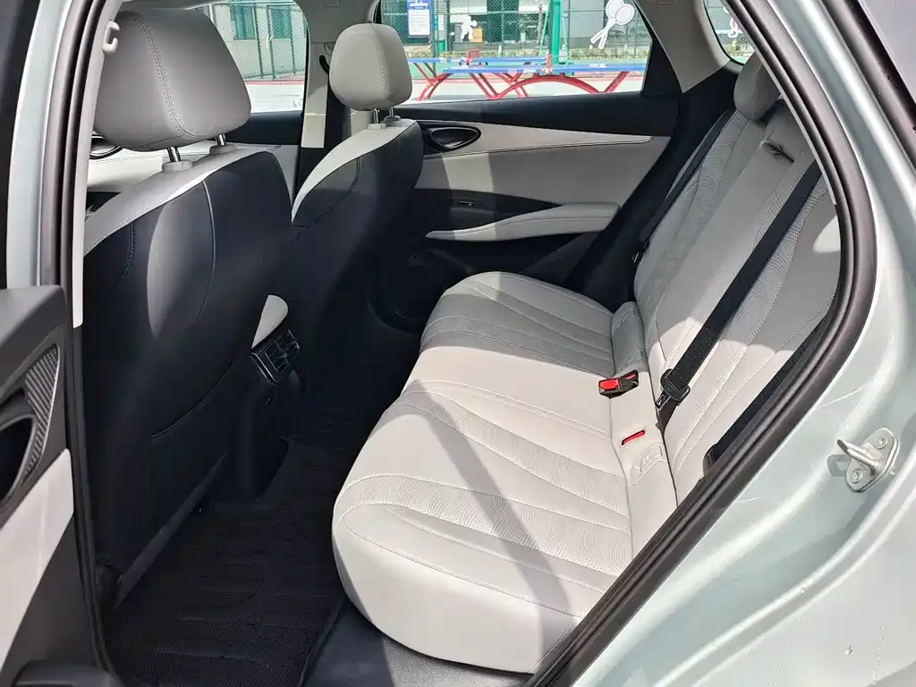 BYD Seal 06 DM-i Touring Edition — фото 6
