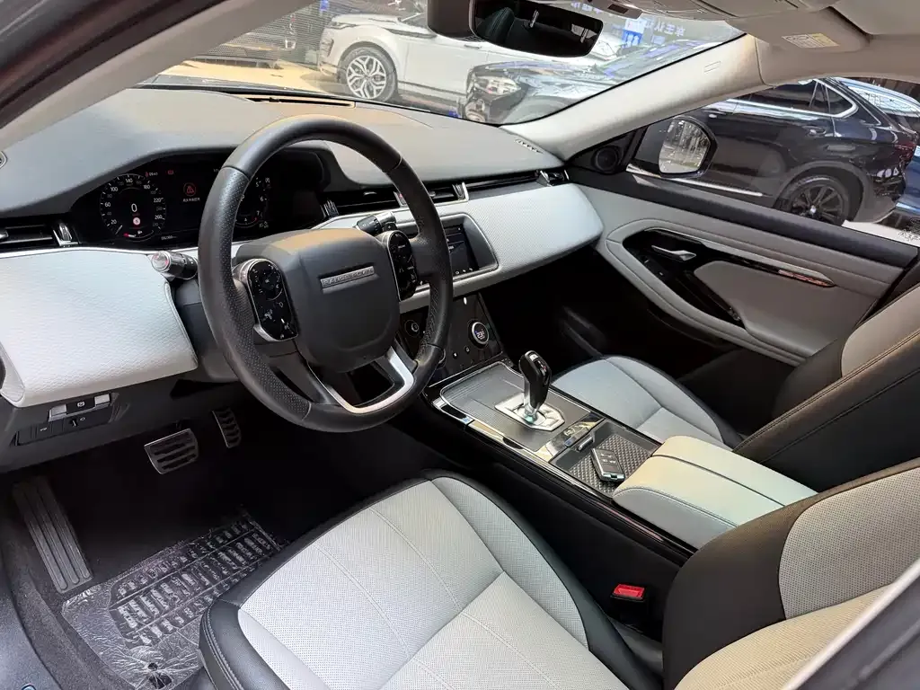 Land Rover Evoque — фото 4