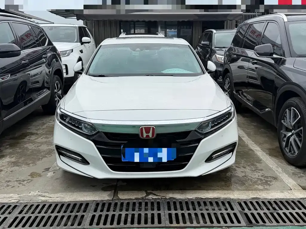 Honda Accord — фото 4